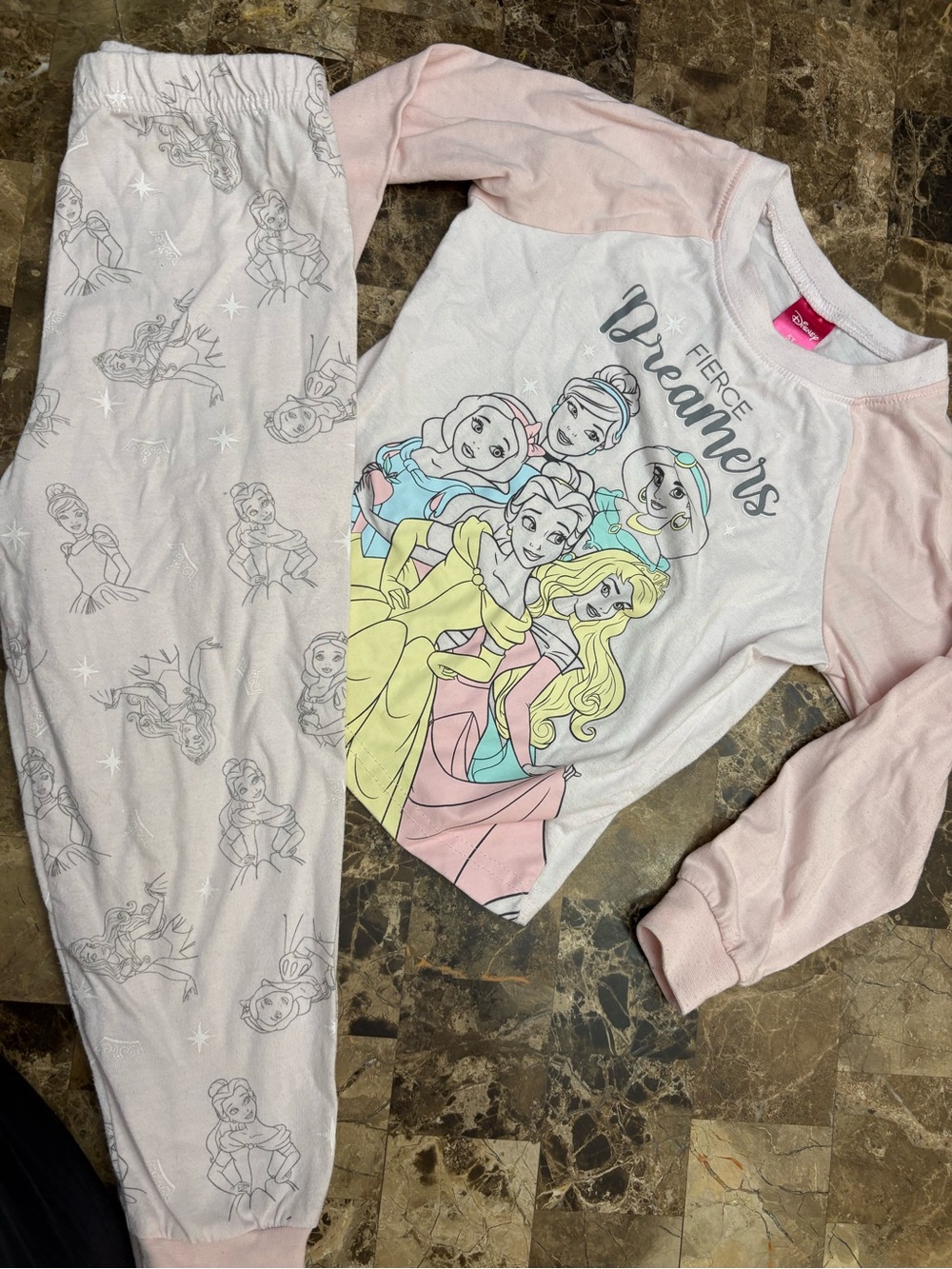 4/30$ Disney Pink & White Princess 'Fierce Dreamers' Pajama Set 5 years
